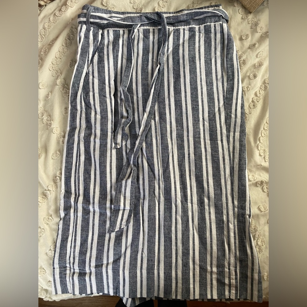Gap striped wrap around skirt size small